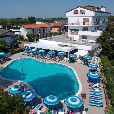 Oasi Verde Lido di Jesolo Exteriör bild
